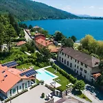 House & Pool Апартаменты *