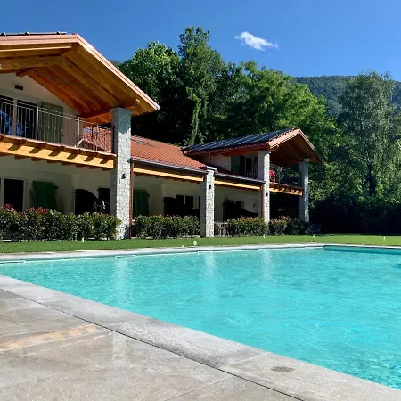 House & Pool