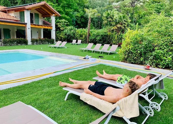 House & Pool Lejlighed Mergozzo