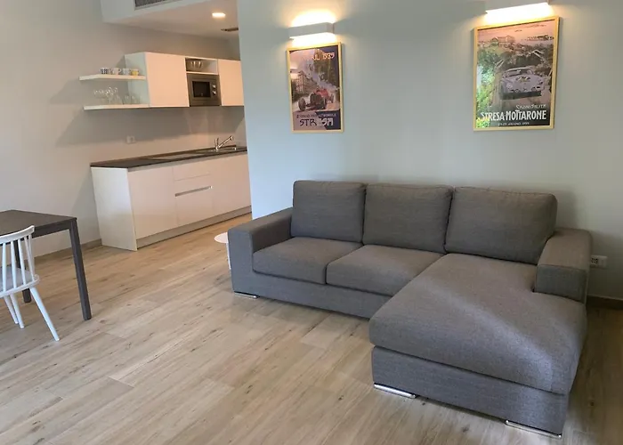 House & Pool * Mergozzo